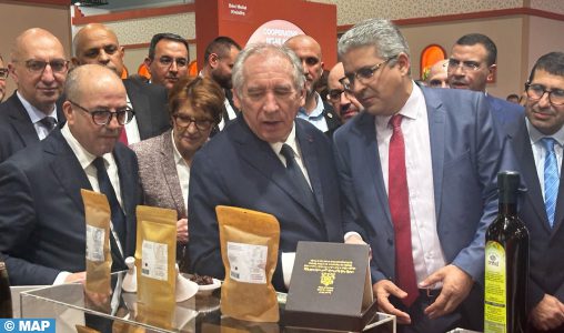 Le Premier ministre français visite le pavillon marocain au SIA de Paris